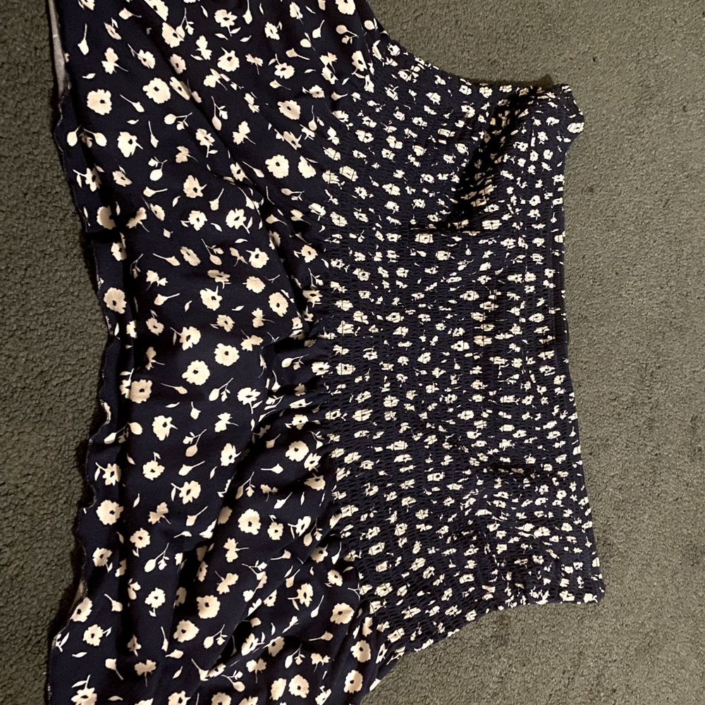 Strapless flowy floral top navy blue with white flowers